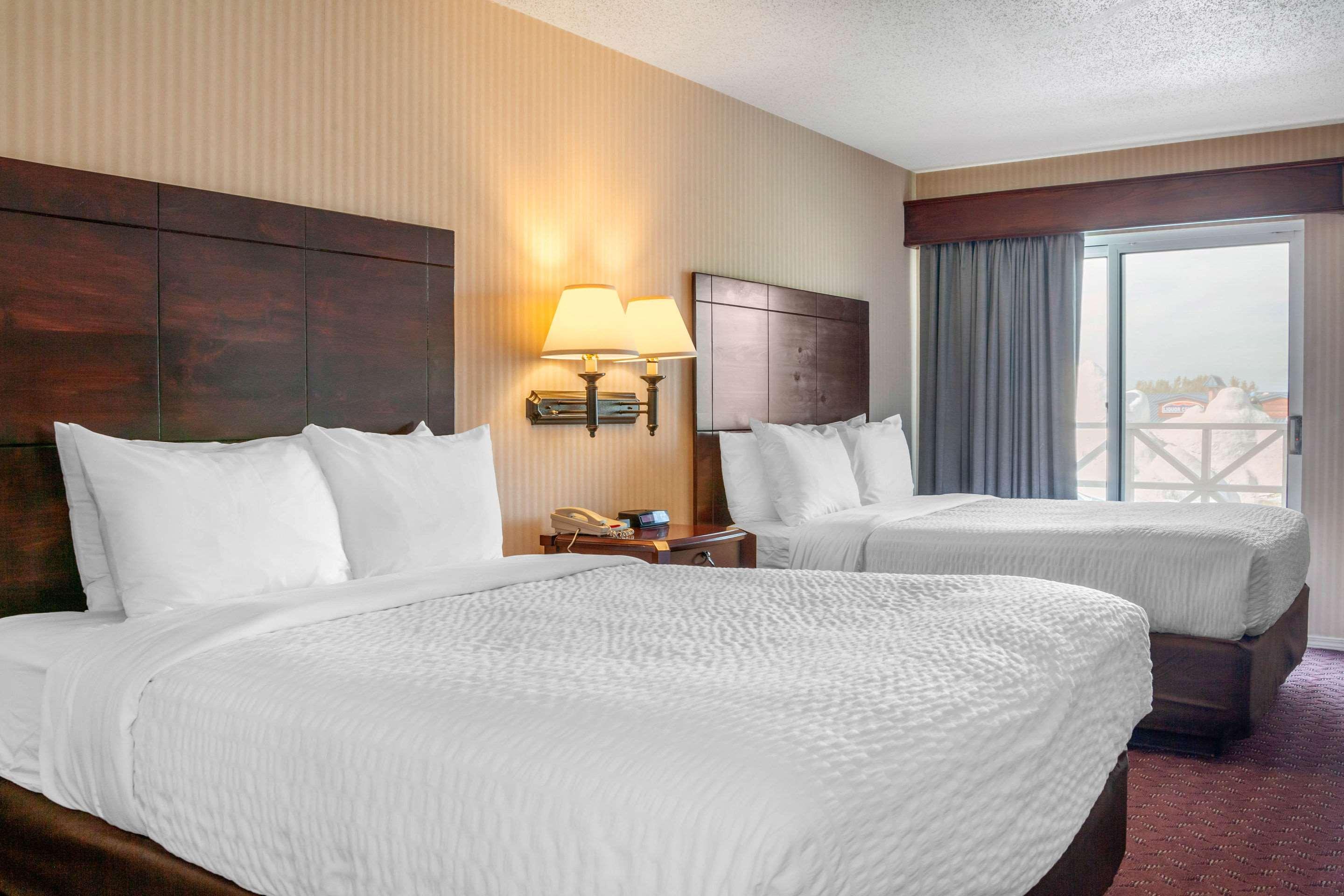 The Wisconsin Hotel & Conference Center วิสคอนซินเดลส์ ภายนอก รูปภาพ