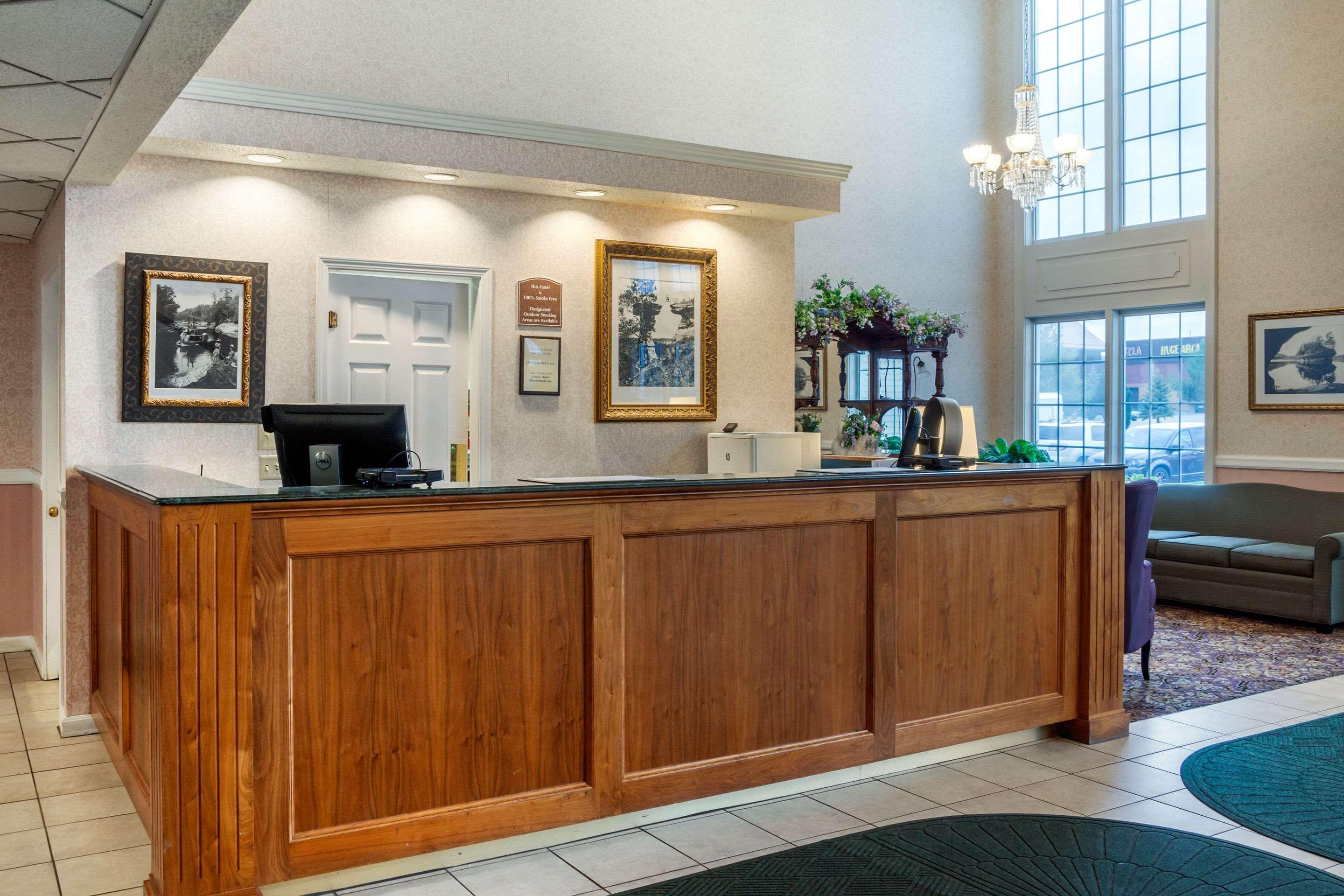 The Wisconsin Hotel & Conference Center วิสคอนซินเดลส์ ภายนอก รูปภาพ