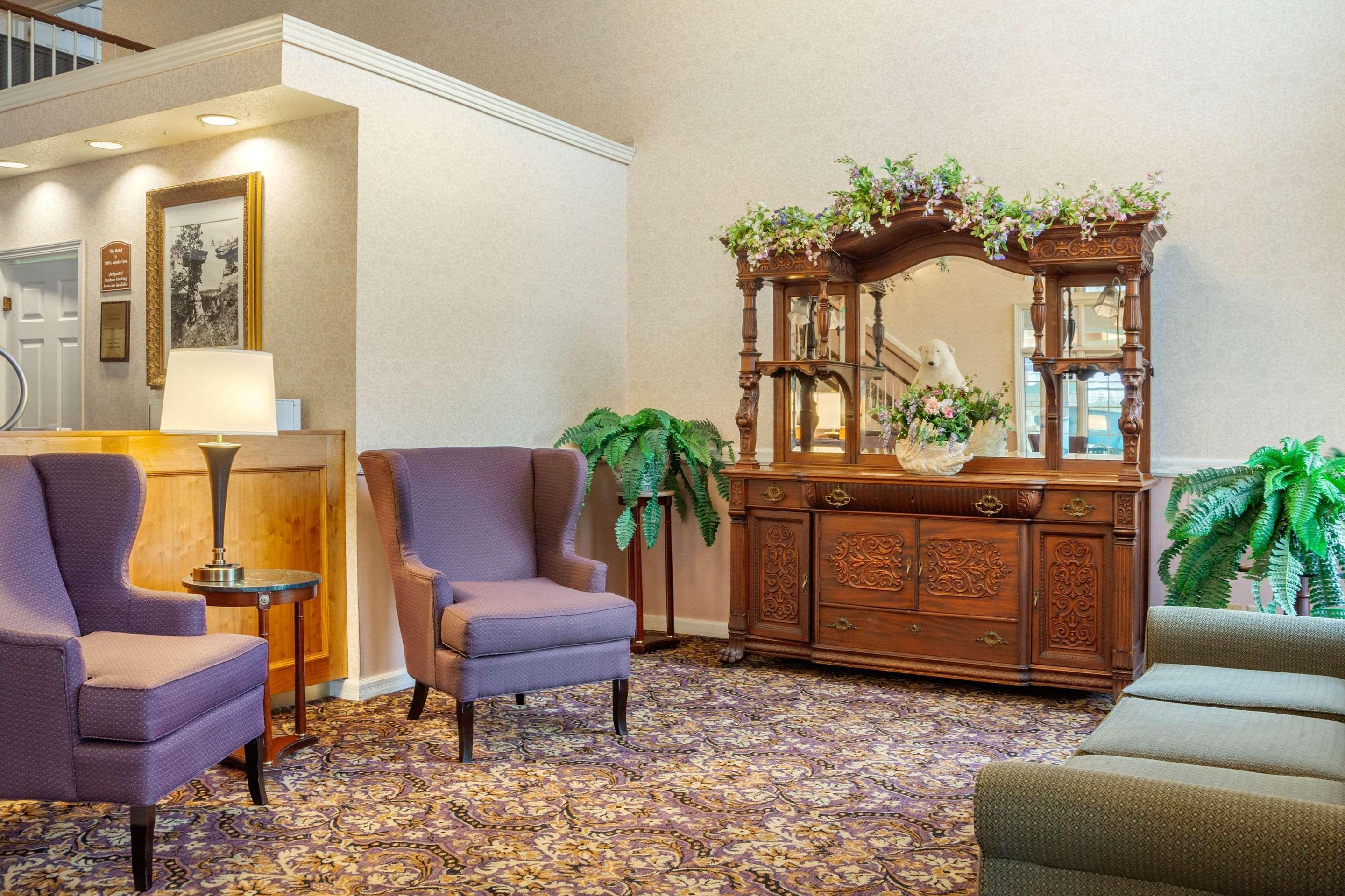 The Wisconsin Hotel & Conference Center วิสคอนซินเดลส์ ภายนอก รูปภาพ