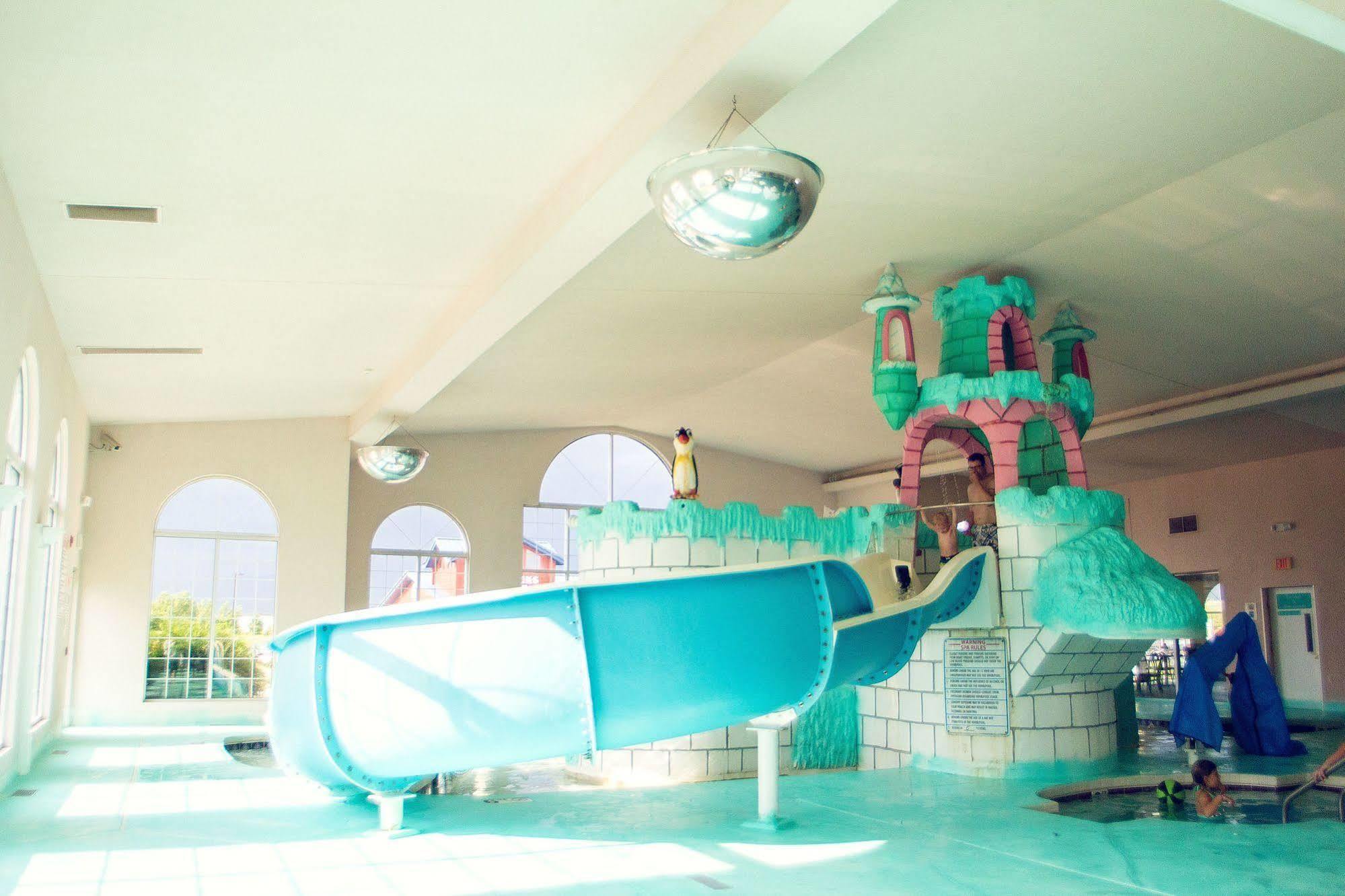 The Wisconsin Hotel & Conference Center วิสคอนซินเดลส์ ภายนอก รูปภาพ